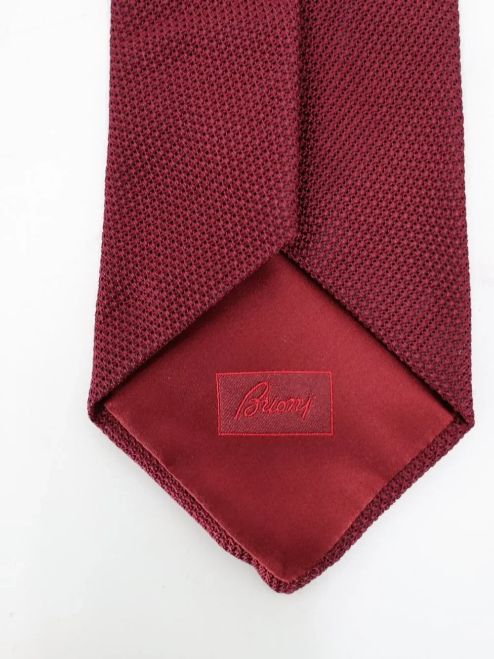 NWT Brioni Tie Men's w4 L60 knit Silk Necktie Hand Made in Italy Burgundy luxury